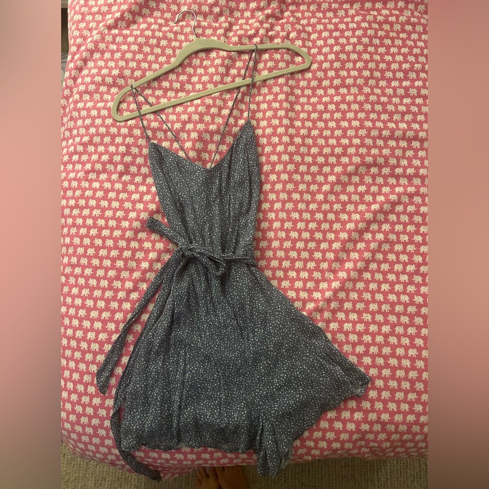 Abercrombie and fitch paisley grey blue romper with tie back